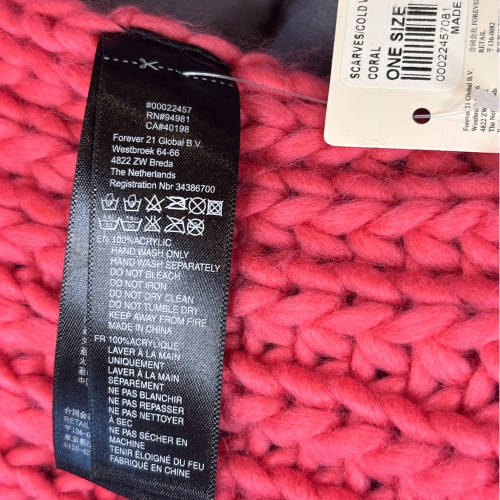 Forever 21 Coral Knit Scarf – One Size - Picture 2 of 3
